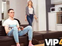 18 let, Blondýna, Rodina, Hd, Realita, Ruské, Tabu, Teenka