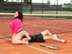 Slightly fat real bbw sixtynining on the tennis court