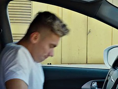 Grosse bite, Sucer une bite, Voiture, Attrapée, Homosexuelle, Masturbation, Muscle, Public