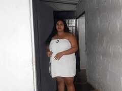 18 ans, Salle de bains, Belle grosse femme bgf, Gros cul, Fait maison, Maîtresse, Chatte, Adolescente
