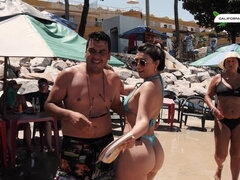 Bikini, Bisexuální, Celebrita, Latinské, Lesbické, Spodní prádlo, Na veřejnosti