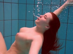 Chick's swimming pool teen (18+) smut by Underwater Show