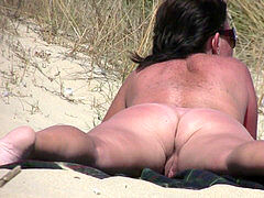 크고 아름다운 여자, 해변, 큰 클리토스, 관음증이 있는 사람