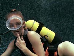Fine Underwater Oral sex