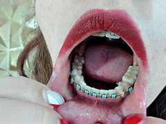 Mouth tongue teeth camgirl bad auro chaturbate com