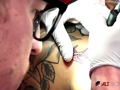 Большие сиськи, Блондинки, Минет, Хд, Пирсинг, Киски, Кричащие, Тату