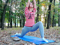 gorgeous Rina Di soddening yoga trousers in a park (1080p quality)