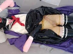 Gay, Látex, Mascara, Masturbación, Medias largas, Uniforme