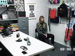 18 jahre, Hinterzimmer, Hardcore, Polizei, Sich ausziehen, Entkleiden, Jungendliche (18+), Titten