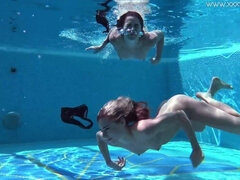 Underwater Show featuring Lindsay's pornstar smut