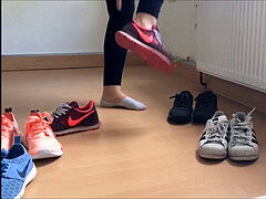 Nike/adidas shoeplay