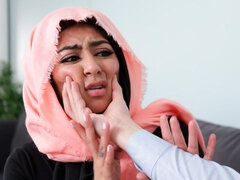 Arabisch, Blasen, Handjob, Interrassisch, Natürlichen titten, Rasiert, Entkleiden, Titten