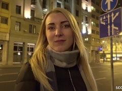 Duży kutas, Blondynka, Obciąganie, Wytrysk, Głebokie gardło, Niemiecki, Pieniądze, Publiczny