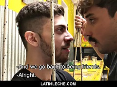Velké péro, Roztomilá, Gay, Kuřba sání