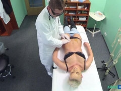 Blonde patient wants hard sex from her doctor
