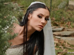 Culo grosso, Grande cazzo, Pompino, Sposa, Da dietro, Magra, Calze, Ragazza