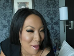 Asa Akira Learning to Dirty Talk in Spanish with Luna Star