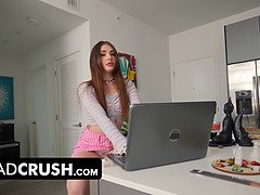 Amerikansk, Pik sutte, Tæt på, Komme på ansigtet, Hd, Pov, Teenager, Stramt