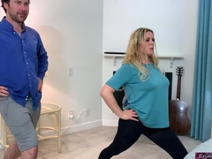 Leie, Blondine, Spassig, Selbstgemacht, Milf, Natürlichen titten, Schlucken, Taboo