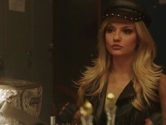 Emily Meade, unknown strippers - ''The Deuce'' s3e05