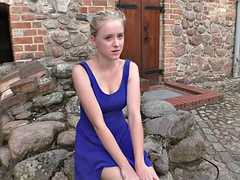 Anna Mai ferngesteuert! Public with Vibroei zum Orgasmus! Teen, 18, Flash, Pussy, Ass, Tits