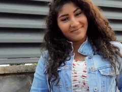 18, Stora tuttar, Avsugning, Brunett, Snopp, Ansiktsbehandling, Latina, Offentlig
