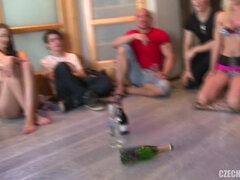 Vakker, Blond, Brunette, Tjekkisk, Spill, Kort hår, Swingers