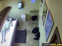 18 yo Playing With her Pussy in Solarium