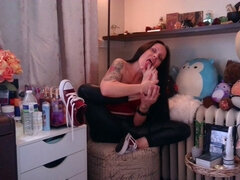 Amateur, Morena, Europeo, Pedorrearse, Fetiche de pies, Madres para coger, Solo