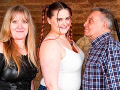 Leie, Grosser arsch, Grosser schwanz, Grosse titten, Pummelig, Milf, Hoch, Flotter dreier