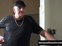 Минет, Брюнетки, Дедушка, Хд, Лизание, Киски, Молоденькие, Втроем