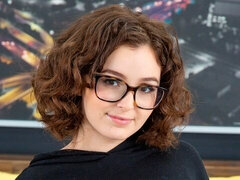 Chambre à dormir, Grosse bite, Gros seins, Sucer une bite, Brunette brune, En levrette, Maigrichonne, Adolescente