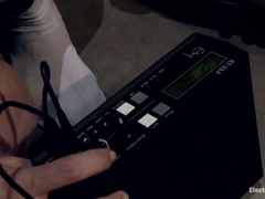 Bdsm, Bondage, Electro, Femdom, Lesbisk, Liten och nätt, Bestraffning, Fitta