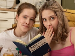 18, Analny, Obciąganie, Styl na pieska, Kobiety mężczyzna, Naturalne cycki, Nastolatki, Cycki