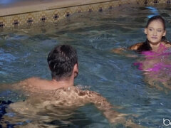 Grosse bite, Sucer une bite, Érotique, Léchez, Seins naturels, De plein air, Piscine, Nénés