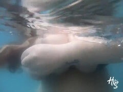 큰 가슴, 가슴이 큰, 페티쉬, 괴물, 풀, 셀카, 혼자, 젖가슴