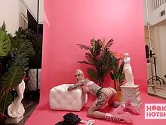 Zadek, V zákulisí, Hd, Svádění, Těsné