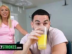 Kehlenfick, Aufs gesicht abspritzen, Hd, Milf, Muschi, Taboo, Jungendliche (18+), Flotter dreier