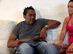 Stor kukk, Svart, Kukk suging, Sperm skott, Ansiktssperm, Tattovering