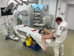 Stor røv, Doktor, Hundestilling, Handsker, Latex, Maske, Offentlig, Hård sex