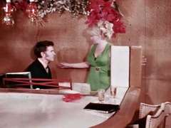 Grosse titten, Blondine, Gehörnter ehemann, Erotisch, Hausfrau, Erotischer film, Titten, Vintage