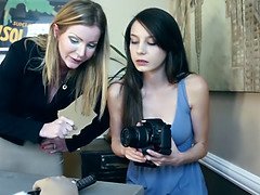 Sexymomma - young cameraman sucking pierced cougar pussy