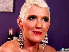 Peitos grandes, Peituda, Loba, Masturbação, Mãe gostosa, Natural, Melharucos naturais, Solo chão