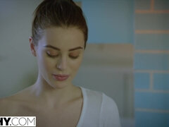 Ξανθιά, Πίπα, Μελαχροινή, Σε στάση σκύλου στα τέσσερα, Στο πρόσωπο, Gaping, Μικρούλης, Καλσόν