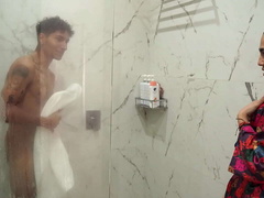 Chambre à dormir, Noire, Grosse, Énorme, Fille latino, Maman, Seins flasques, Maigrichonne