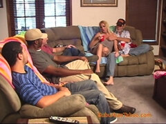 Amateur, Rubia, Mamada, Bukkake, Corridas faciales, Grupo, Interracial, Madres para coger