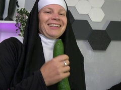 Amateur, Conversation vulgaire, Nourriture, Allemand, Mère que j'aimerais baiser, Nonne, Solo