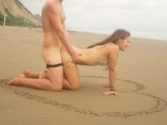 Horny Girl Wet Slit Made Love On Public Beach Voyeur Part1