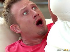 Krásky, Velký zadek, Blondýna, Puma, Masturbace, Milf žcbp, Ječení, Nevlastní máma