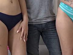 Hårdt, Trekant, Bryster, Tvillinger